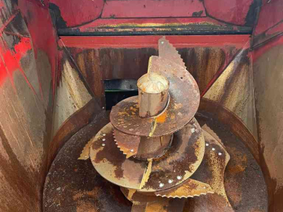 Futtermischwagen BVL V-Mix 12 LS Voermengwagen Voermachines