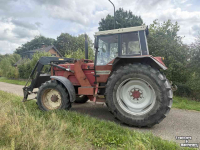 Schlepper / Traktor International 1455