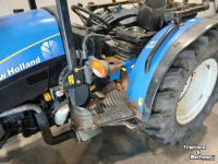 Schlepper / Traktor New Holland T 3040