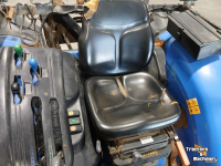 Schlepper / Traktor New Holland T 3040