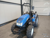 Schlepper / Traktor New Holland T 3040