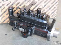 Schlepper / Traktor Ford Brandstofpomp 10Serie Parts nr:E0NN9A543ABCR
