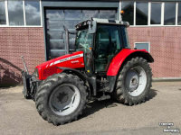 Schlepper / Traktor Massey Ferguson 5445