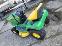 Aufsitzrasenmäher John Deere zitmaaier LT 133