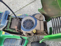 Aufsitzrasenmäher John Deere zitmaaier LT 133