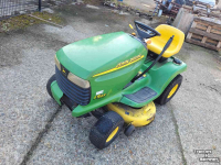 Aufsitzrasenmäher John Deere zitmaaier LT 133
