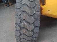 Räder, Reifen, Felgen & Distanzringe Bridgestone 20.5R25