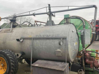 Gülletankwagen / Güllefässer Joskin 4300 watertank