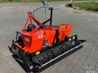 Sämaschine-Kombination Kubota Kubota - R2 rotorkopeg- zaaimachine  MTZ135 zaaicombi