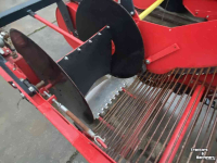 Kartoffelroder  Tolmac, MT 14-90, frontrooier, rooier, rooimachine, aardappelrooier