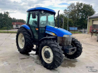 Schlepper / Traktor New Holland TD90 D
