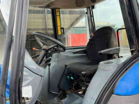 Schlepper / Traktor New Holland TD90 D