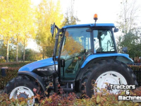 Schlepper / Traktor New Holland ONBEKEND TL 100