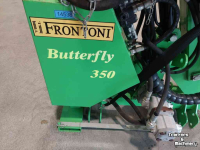 Mähausleger mit Schlegelmäher  Frontoni Butterfly 350