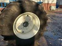Räder, Reifen, Felgen & Distanzringe Trelleborg 600/65R34