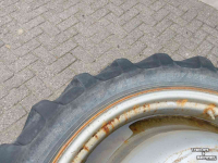 Räder, Reifen, Felgen & Distanzringe Case-IH Cultuur wielen 9.5 R32