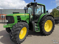 Schlepper / Traktor John Deere 6830