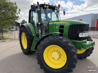 Schlepper / Traktor John Deere 6830