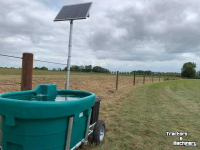 Tränkebecken Sonnenenergie Suevia Suevia Solar weidedrinkbak 600 liter , met oppervlaktepomp