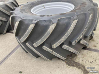 Räder, Reifen, Felgen & Distanzringe Continental 900/60R38