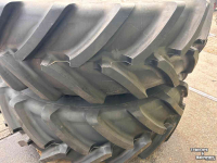 Räder, Reifen, Felgen & Distanzringe Michelin 650/65R42 en 540/65R30 op FENDT velgen