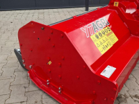 Schlegelmulchgeräte YT Agri Nieuwe YT agri Klepelmaaiers 240 cm slechts € 3250,- ex btw