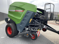 Pressen Fendt Rotana 130F xtra, ideaal voor wegbermen