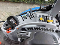 Schlepper / Traktor New Holland T6020