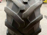 Räder, Reifen, Felgen & Distanzringe Trelleborg 600/65R28