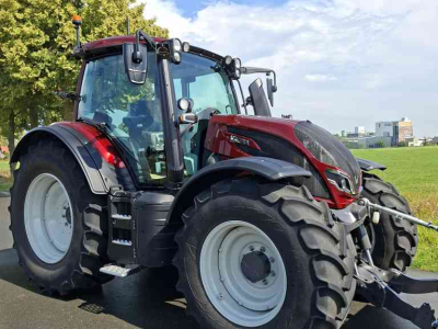 Schlepper / Traktor Valtra N155eD Demo