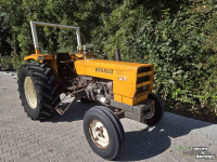 Schlepper / Traktor Renault 551