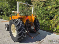 Schlepper / Traktor Renault 551