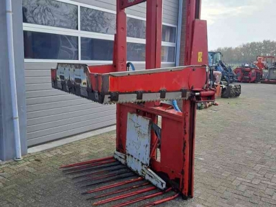Siloblockschneider BVL megastart 1850 kuivoersnijder