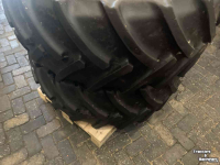 Räder, Reifen, Felgen & Distanzringe Continental 540/65R28 op Fendt velg
