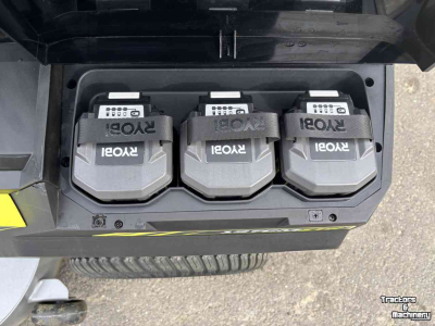 Aufsitzrasenmäher  Ryobi RY72 ZTRX137