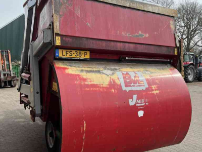 Futtermischwagen BVL BVL van Lengerich V-MIX 13-1LS zelfladende voermengwagen voermachines