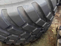 Räder, Reifen, Felgen & Distanzringe BKT 850/50R30.5