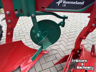 Pflüge Kverneland LB 100-300-5 variomat