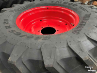 Räder, Reifen, Felgen & Distanzringe  Trelleborg 540/65R28 op velg 8 gaats