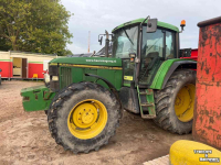 Schlepper / Traktor John Deere 6800
