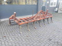 Grubber Evers Welsh vaste tand cultivator met Rol