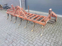 Grubber Evers Welsh vaste tand cultivator met Rol
