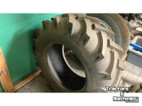 Räder, Reifen, Felgen & Distanzringe  Starco 255/75x15.3 Banden