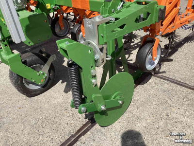 Hackmaschine Amazone schoffelmachine