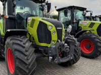 Schlepper / Traktor Claas Arion 550-4 Cmatic