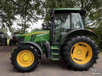 Schlepper / Traktor John Deere 5090R