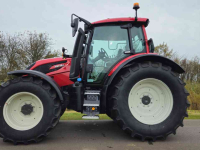 Schlepper / Traktor Valtra N155 Active
