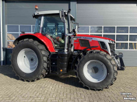 Schlepper / Traktor Massey Ferguson 6s.135 Dyna6 Efficient