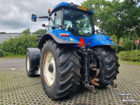Schlepper / Traktor New Holland T 8020