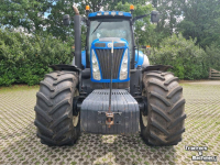 Schlepper / Traktor New Holland T 8020